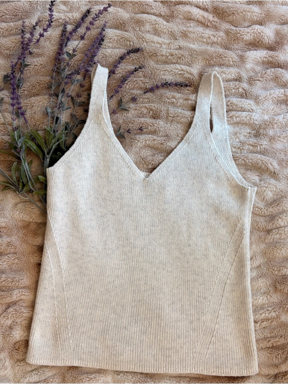 Old Navy Oatmeal Ribbed Knit Sleeveless V Neck Neutral Sweater Tank Top Size L